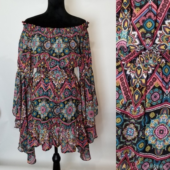 Off The Shoulder Flare Sleeves Dress - Picture 2 of 7